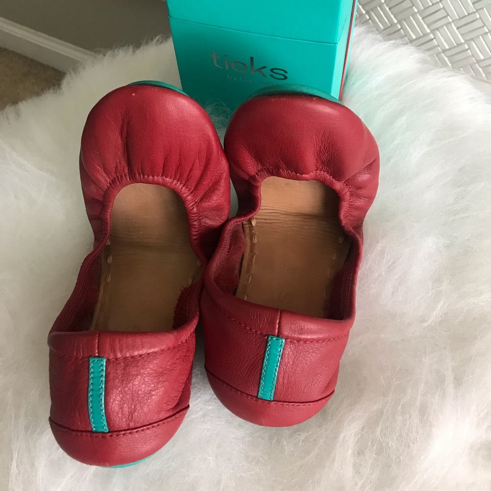 Tieks size 8 cardinal red